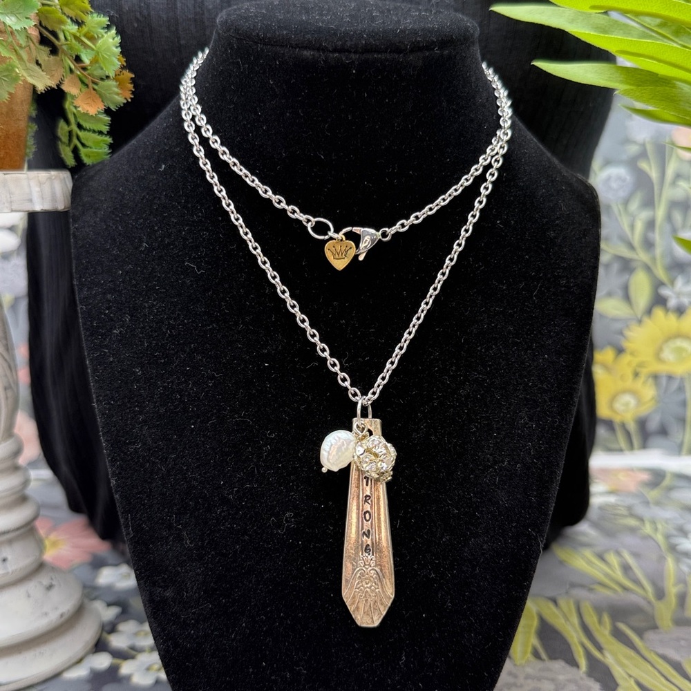 🌟Adorned Crown Jewelry assemblage spoon handle pendant pearl necklace strong